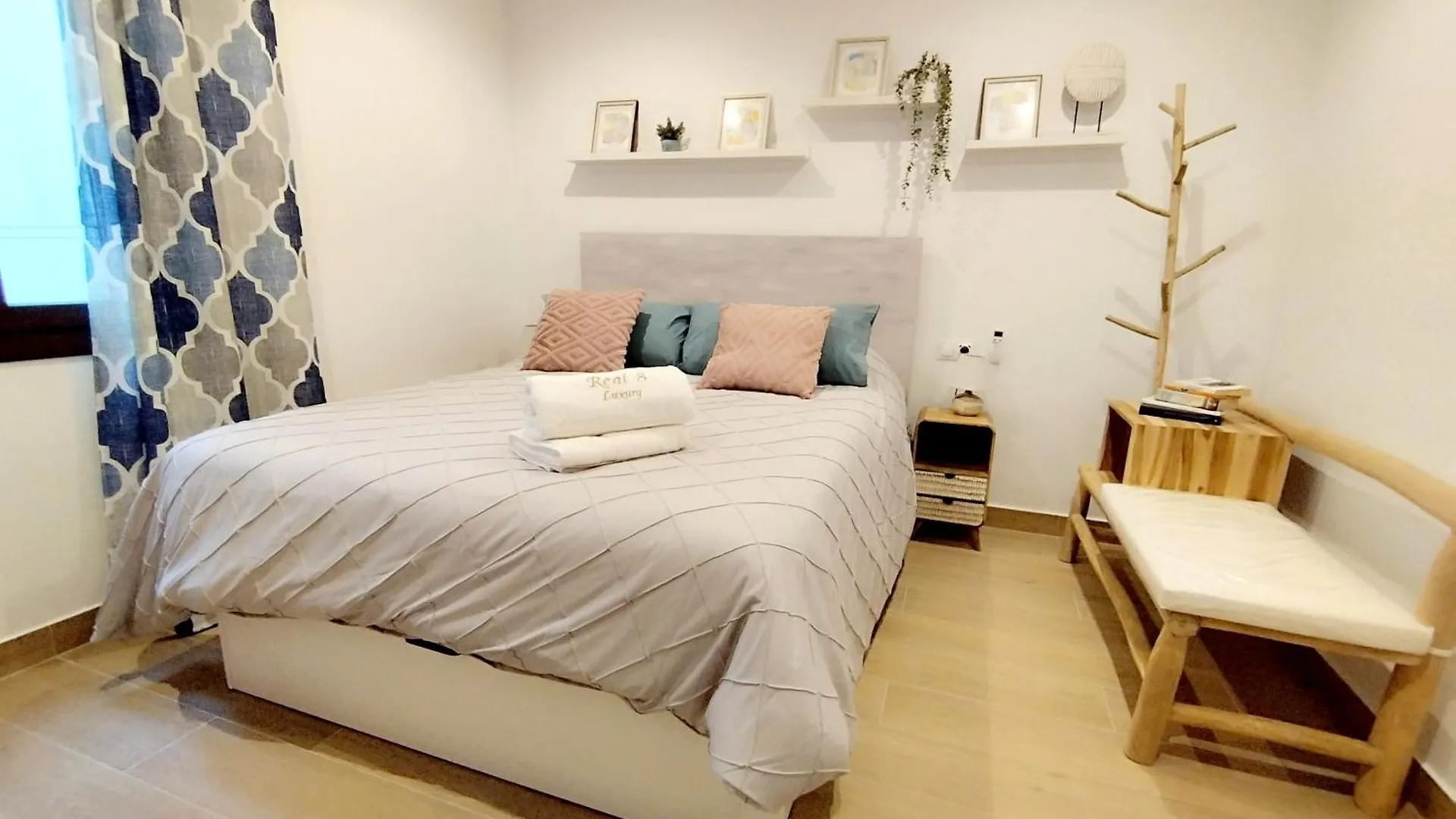Real 8 Luxury Free Wifi Apartment Ronda 0*,  Spain